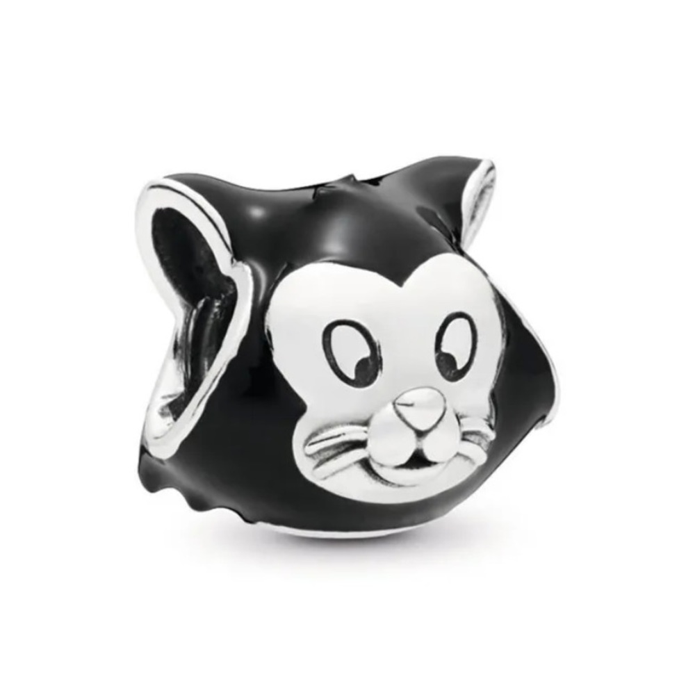 Black cat charm
